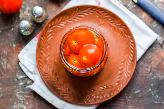 помидоры с чесноком на зиму рецепт фото 5